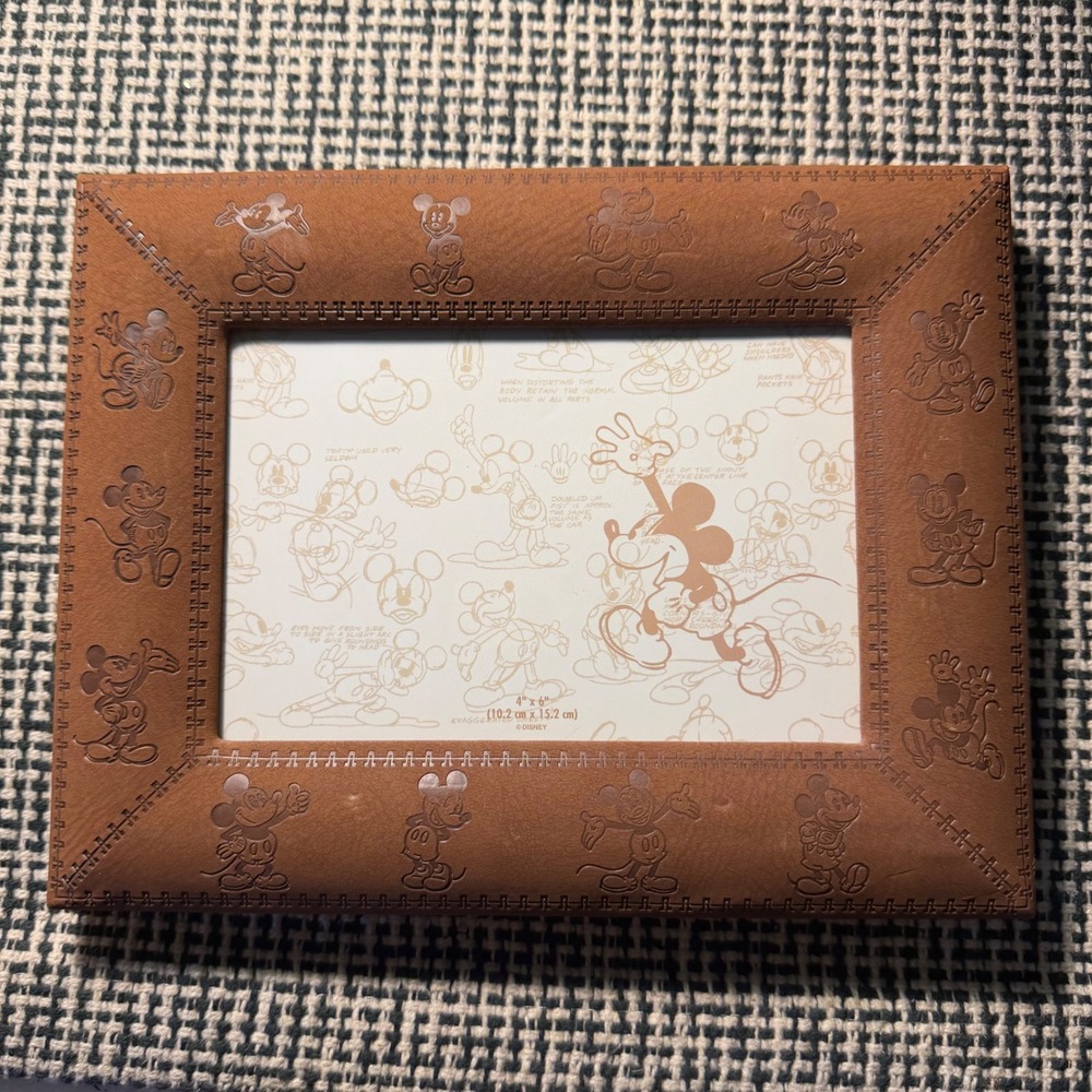 Disney Parks Mickey Mouse Authentic Picture Frame Home 4x6 Brown faux Leather
